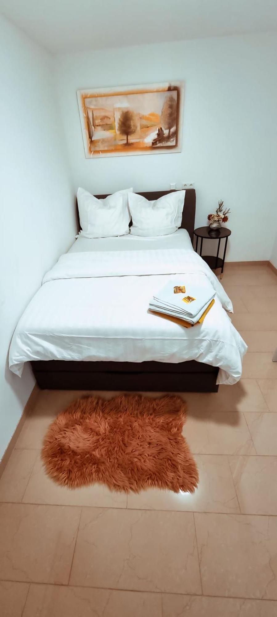 Einliegerwohnung Neu In Vaihingen Enz Horrheim מראה חיצוני תמונה